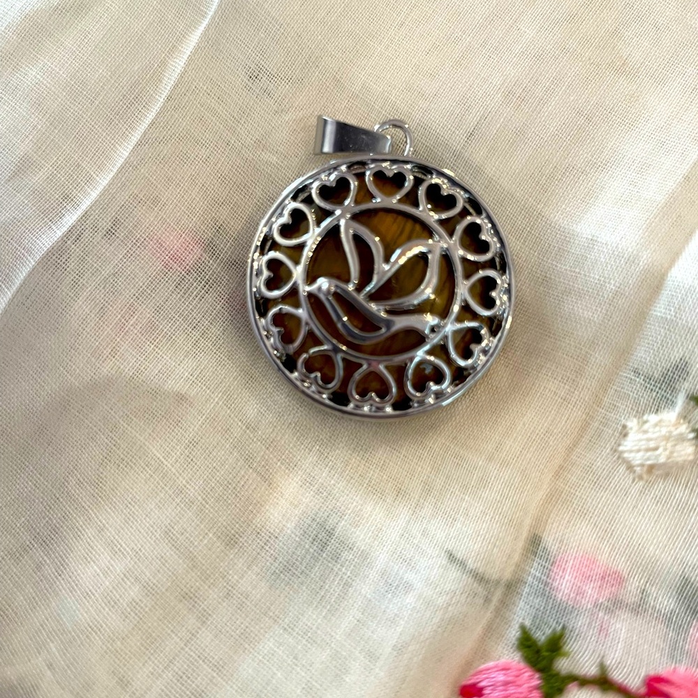 NWOTS Tiger Eye Gems Stone Dove Of Peace Pendant Chakra Reiki Healing Amulet